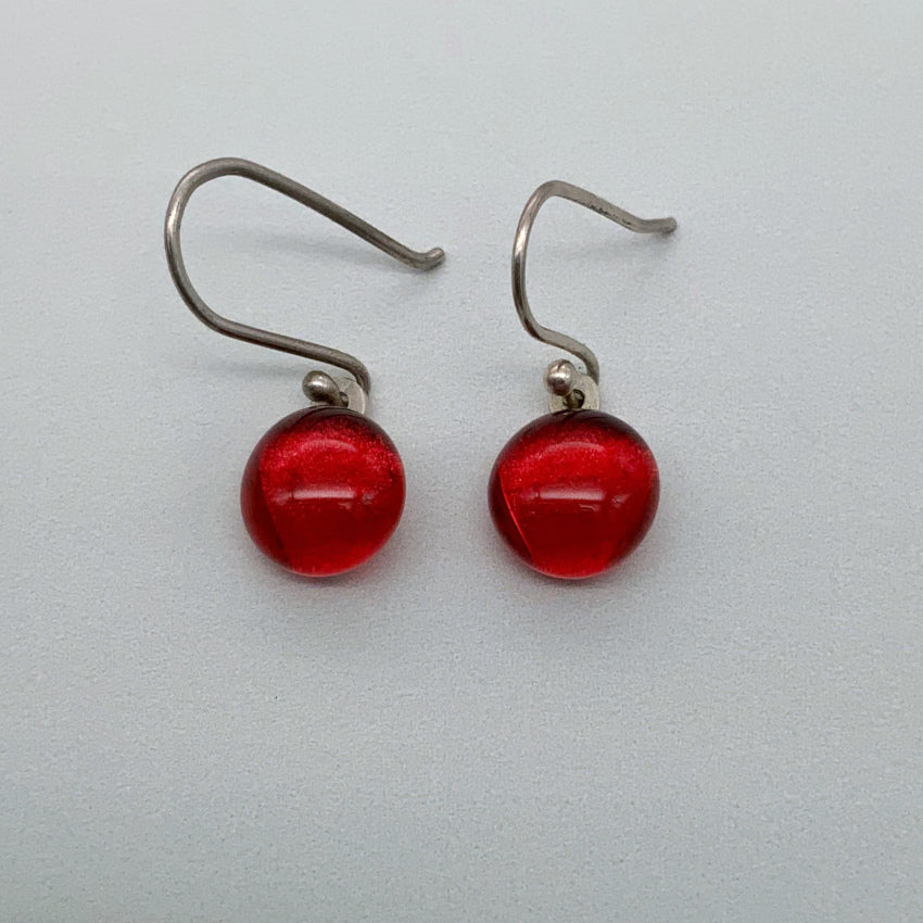 Transparent glass dangles in stunning colours