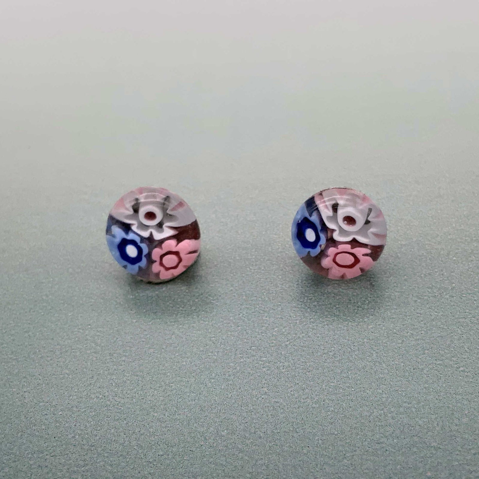 Cascade flamingo glass stud earrings