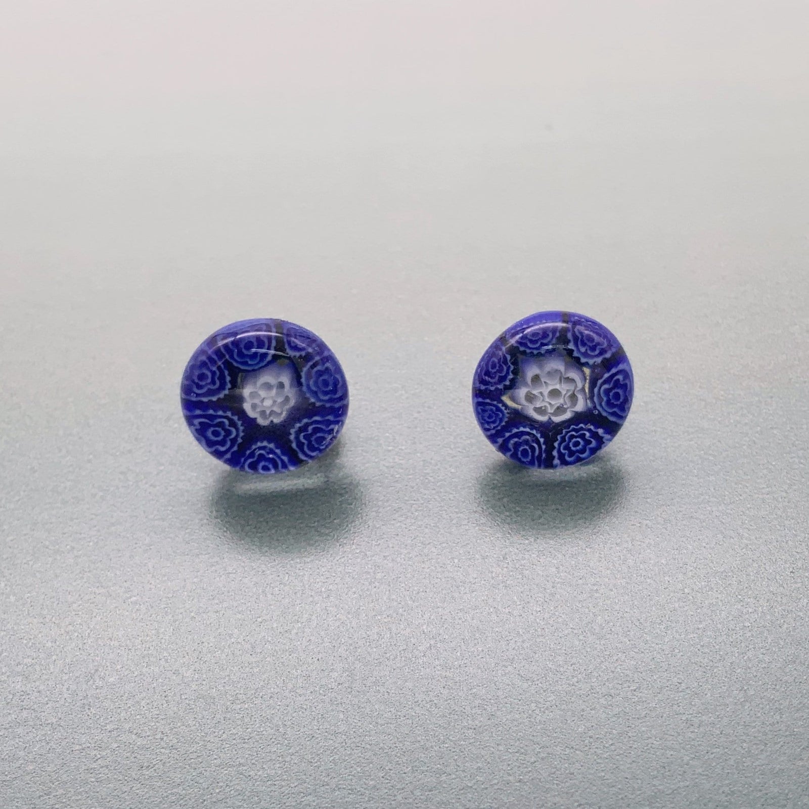 Fused navy and white glass fluerette stud earrings