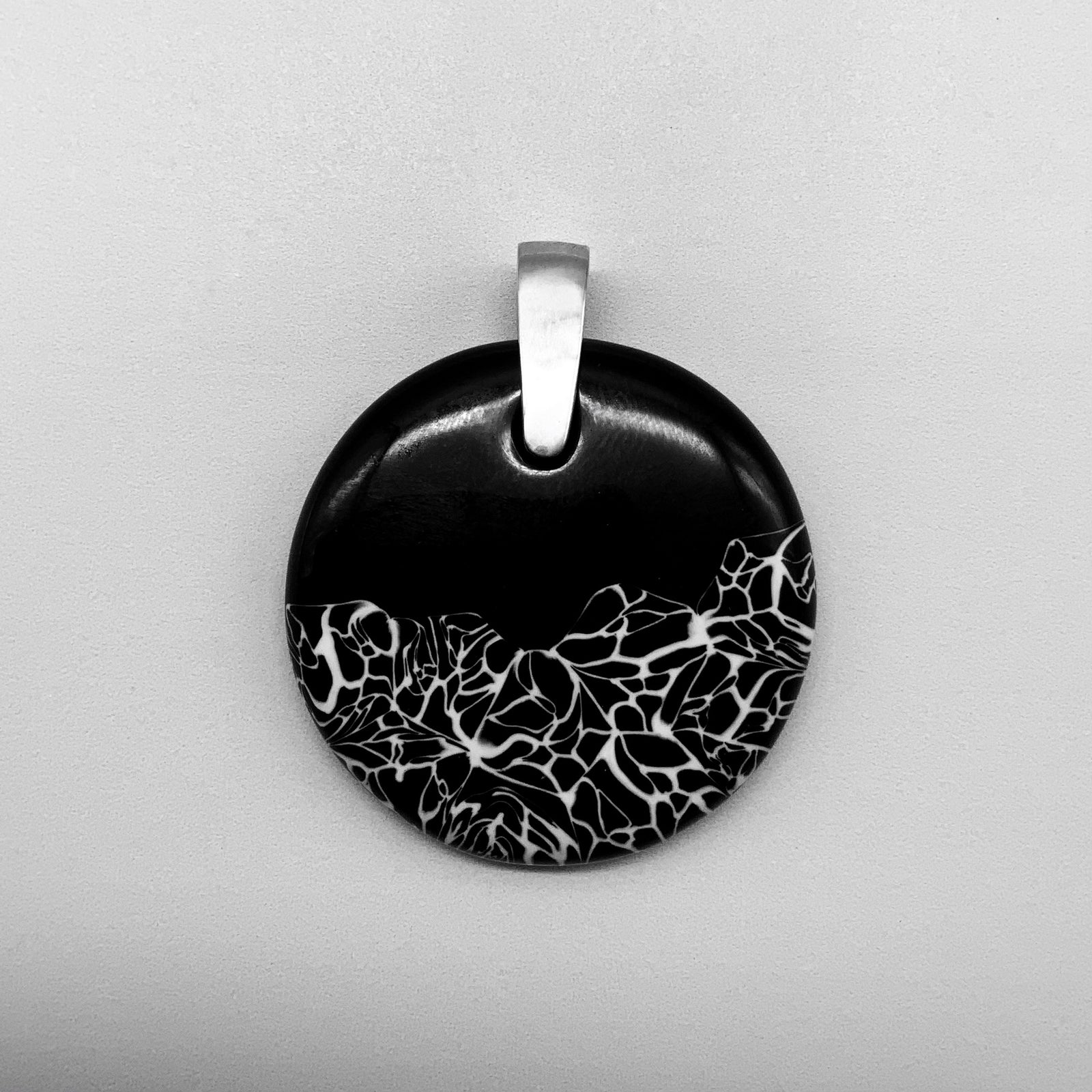 Marmo 35mm round glass pendant